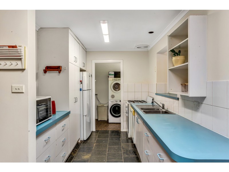 1 Tripoli Road, Happy Valley SA 5159