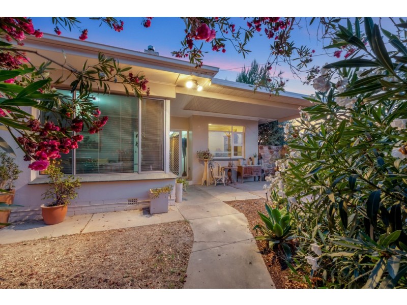 8 Yalpa Road, Marino SA 5049