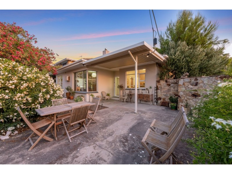 8 Yalpa Road, Marino SA 5049