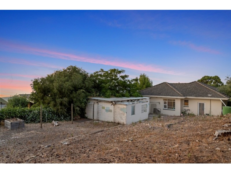 8 Yalpa Road, Marino SA 5049