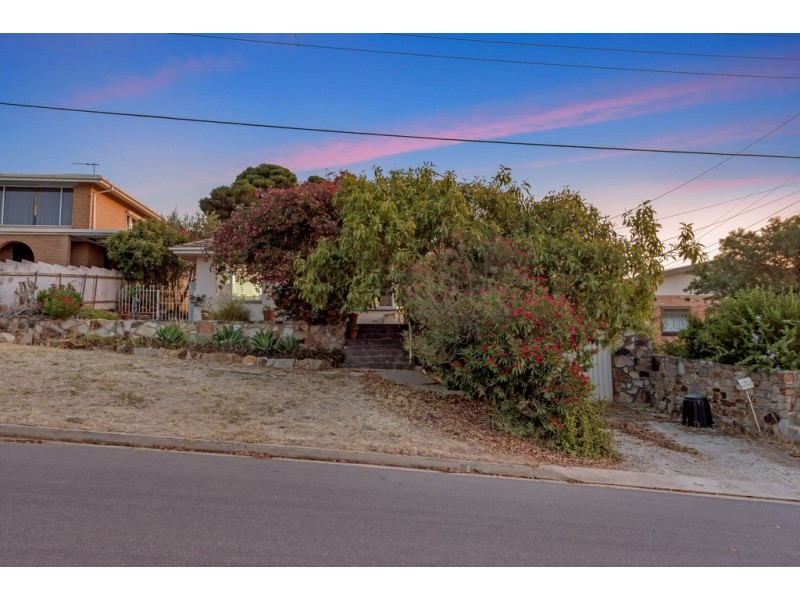 8 Yalpa Road, Marino SA 5049