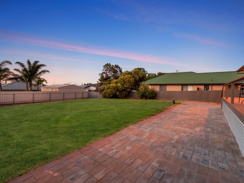 15 Capri Crescent, Sellicks Beach SA 5174