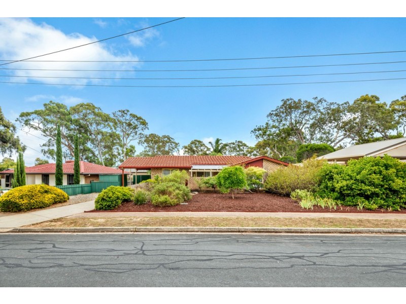 3 Devon Crescent, Happy Valley SA 5159