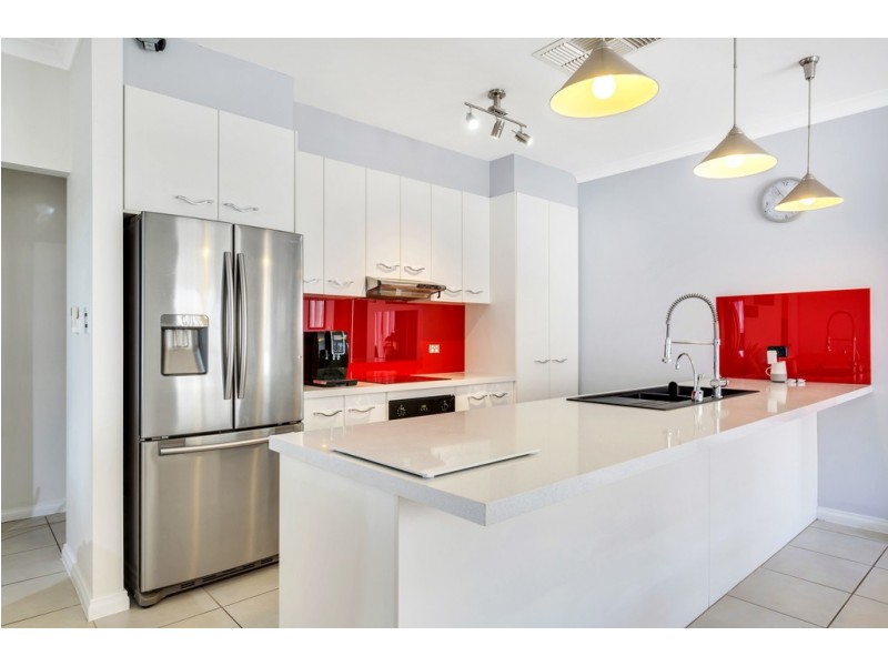 52 Smugglers Drive, Seaford Rise SA 5169