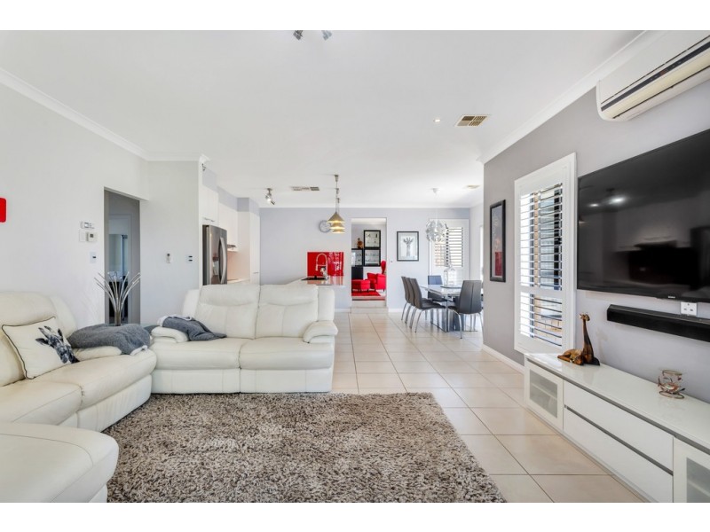 52 Smugglers Drive, Seaford Rise SA 5169