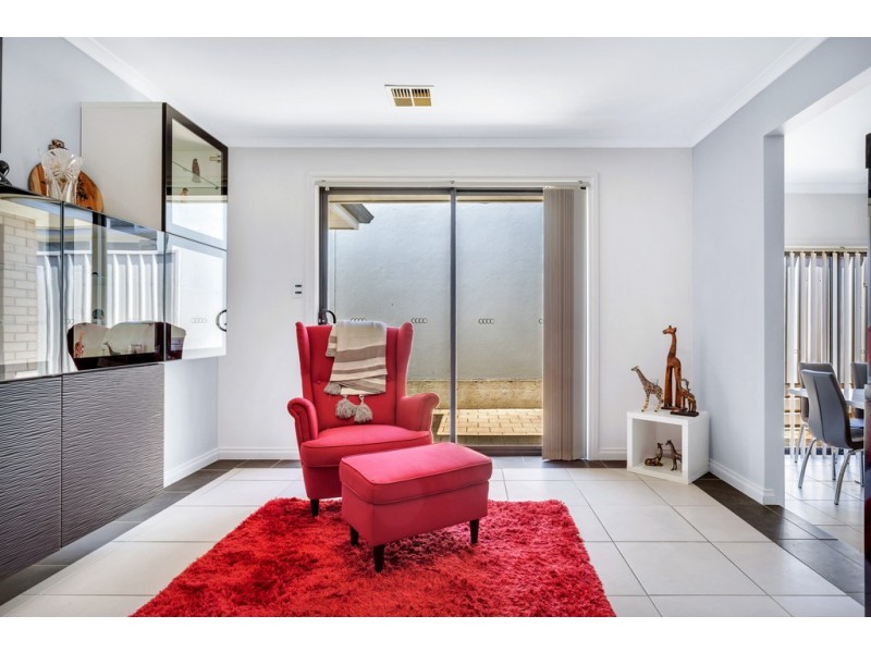 52 Smugglers Drive, Seaford Rise SA 5169