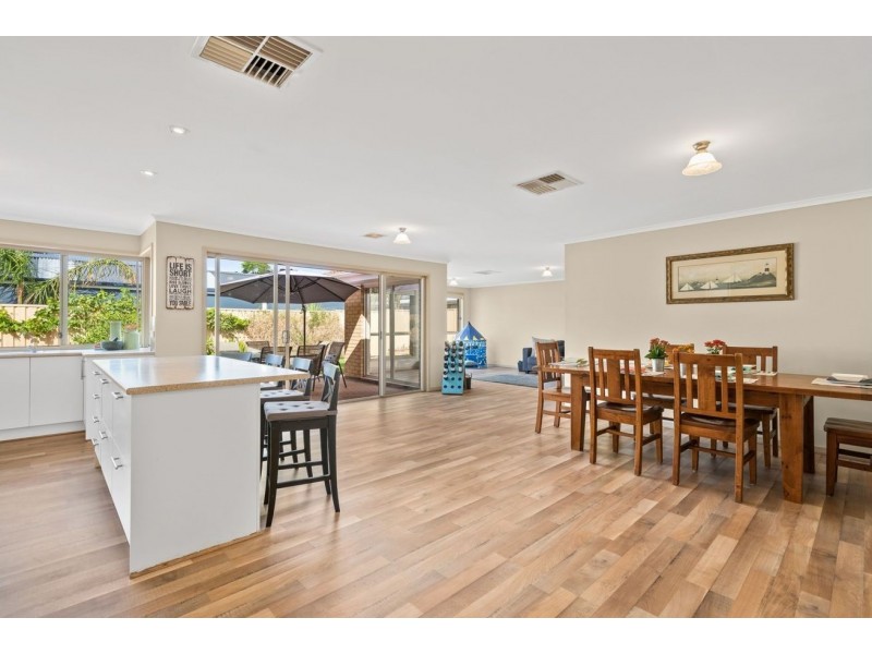 22 Nicholl Avenue, Aldinga Beach SA 5173