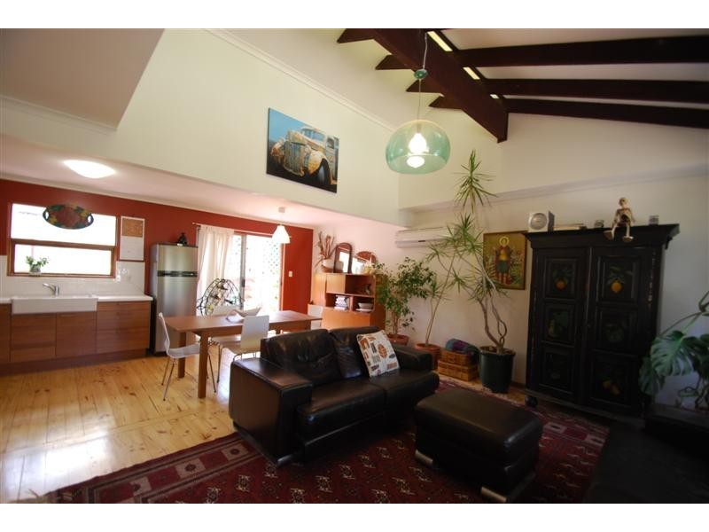 23 Alison Dr, Happy Valley SA 5159