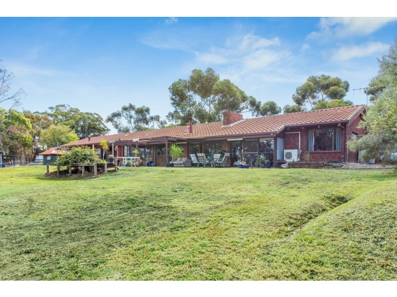 246 Upper Penneys Hill Road, Onkaparinga Hills SA 5163