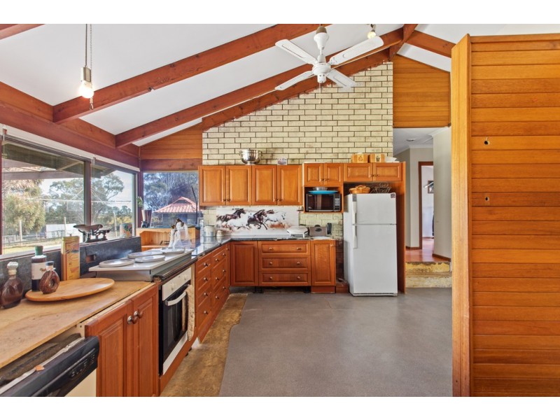 246 Upper Penneys Hill Road, Onkaparinga Hills SA 5163