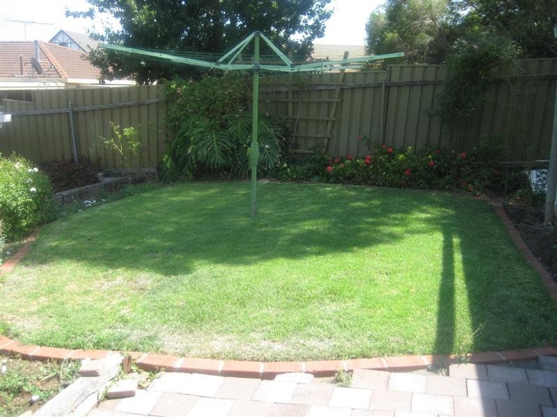 13 Snaefell Ave, Happy Valley SA 5159