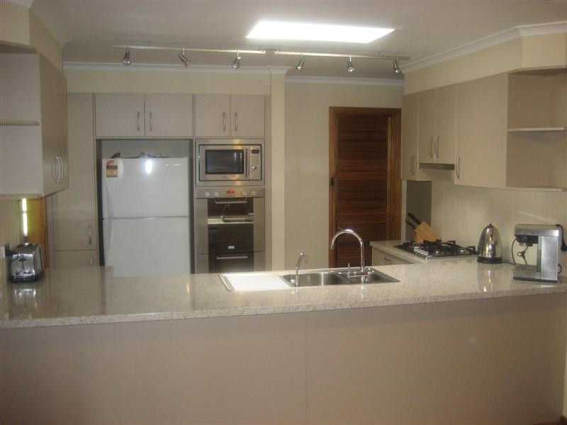 13 Snaefell Ave, Happy Valley SA 5159