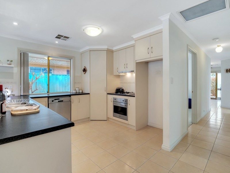 33 Brooklyn Drive, Hallett Cove SA 5158