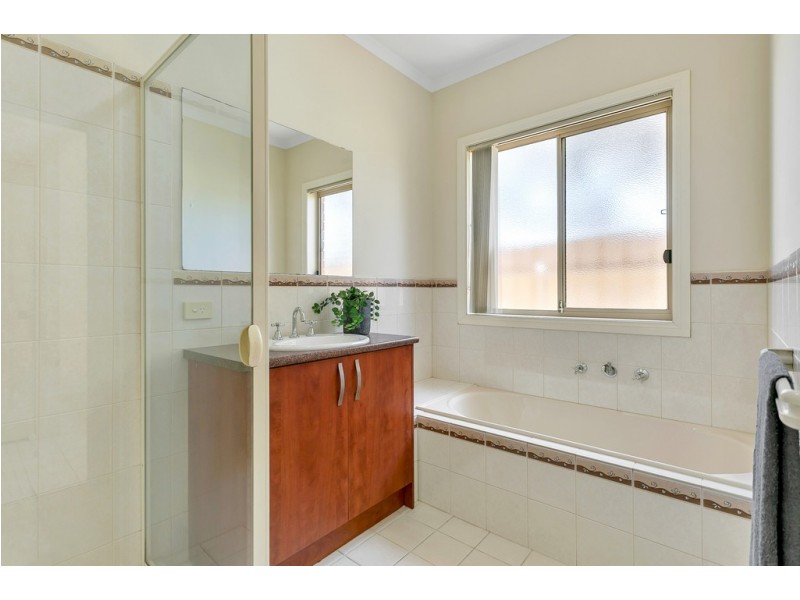4 Angel Avenue, Seaford SA 5169
