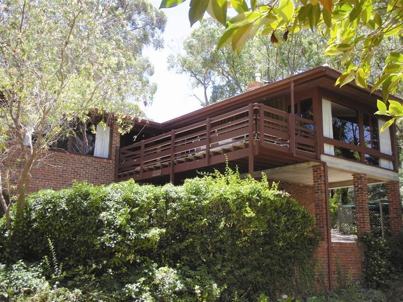 4 Backhouse Ave, Crafers SA 5152