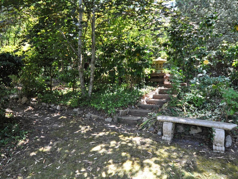 4 Backhouse Ave, Crafers SA 5152