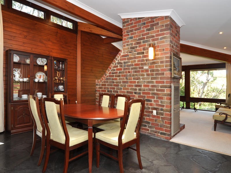 4 Backhouse Ave, Crafers SA 5152