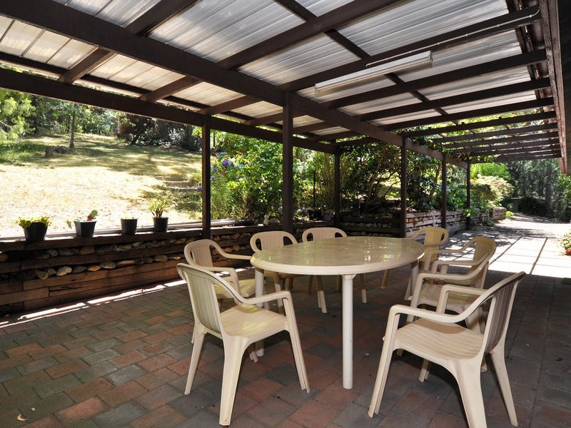 4 Backhouse Ave, Crafers SA 5152