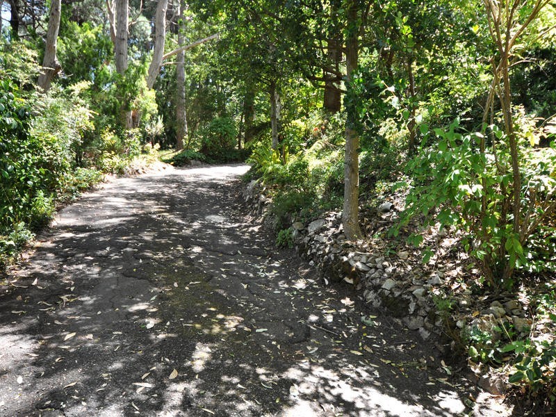 4 Backhouse Ave, Crafers SA 5152