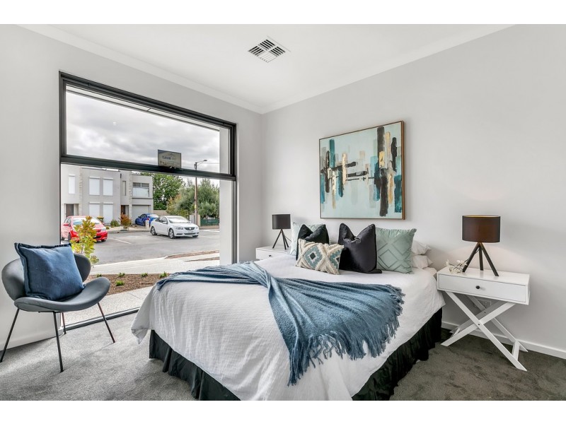 30 Parsons Grove, Park Holme SA 5043