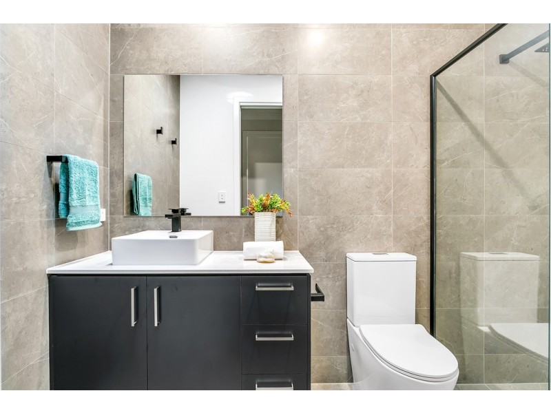 30 Parsons Grove, Park Holme SA 5043