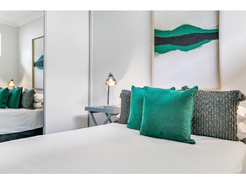 30 Parsons Grove, Park Holme SA 5043