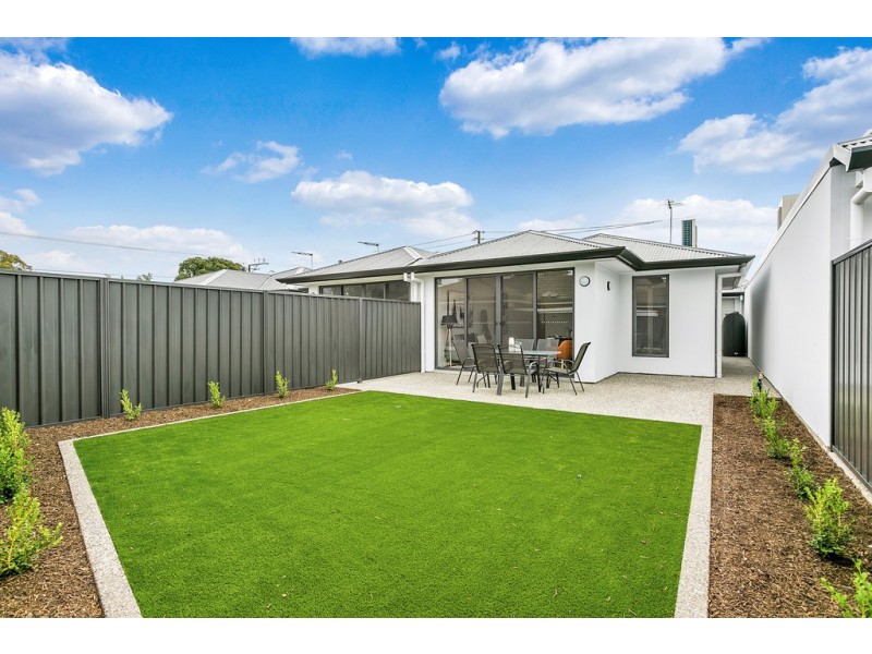 30 Parsons Grove, Park Holme SA 5043