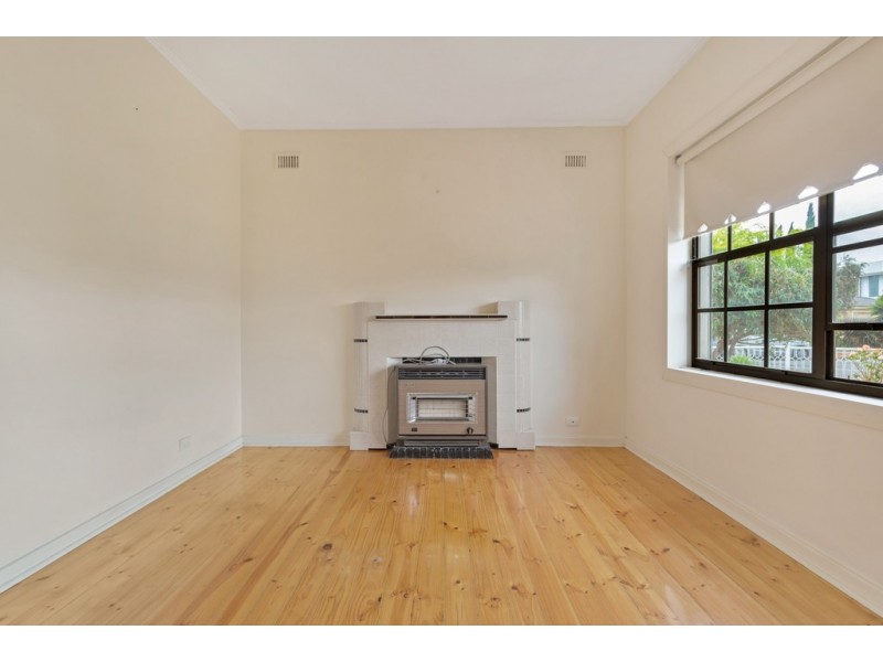 36 Weroona Avenue, Park Holme SA 5043