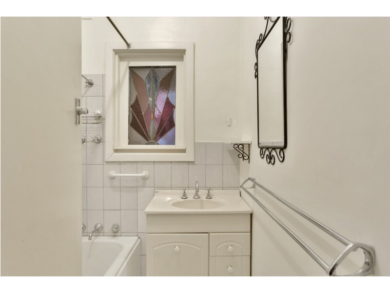 36 Weroona Avenue, Park Holme SA 5043