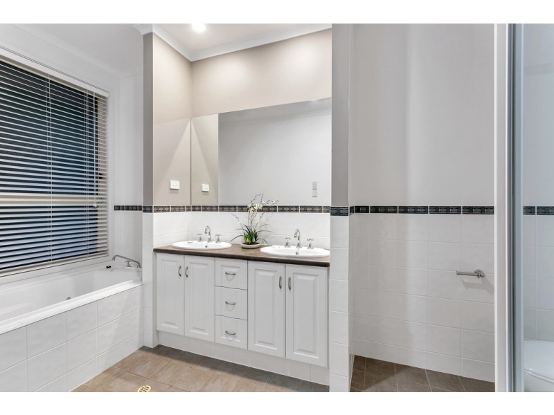 54 Arthur Road, Mount Compass SA 5210