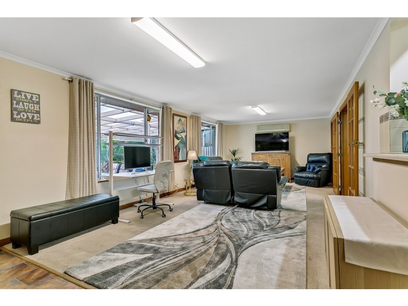 24 Cliff Street, Glenelg East SA 5045