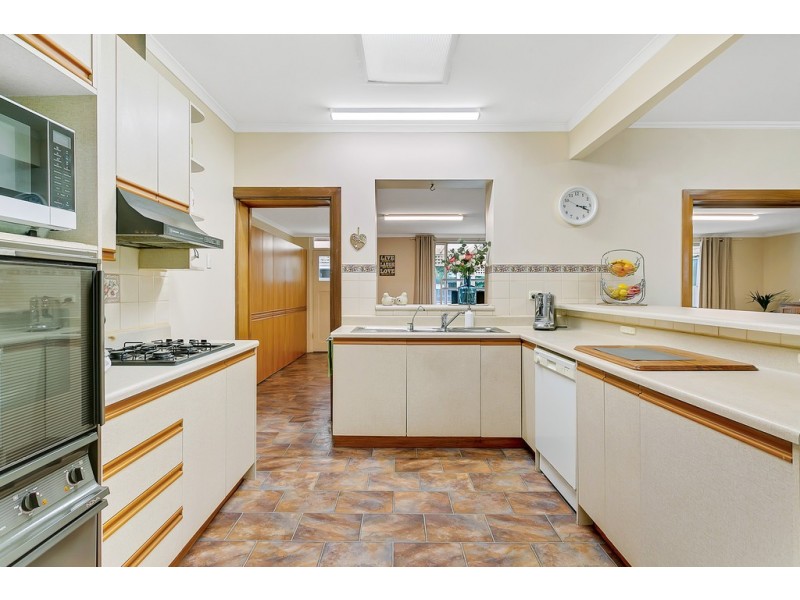 24 Cliff Street, Glenelg East SA 5045