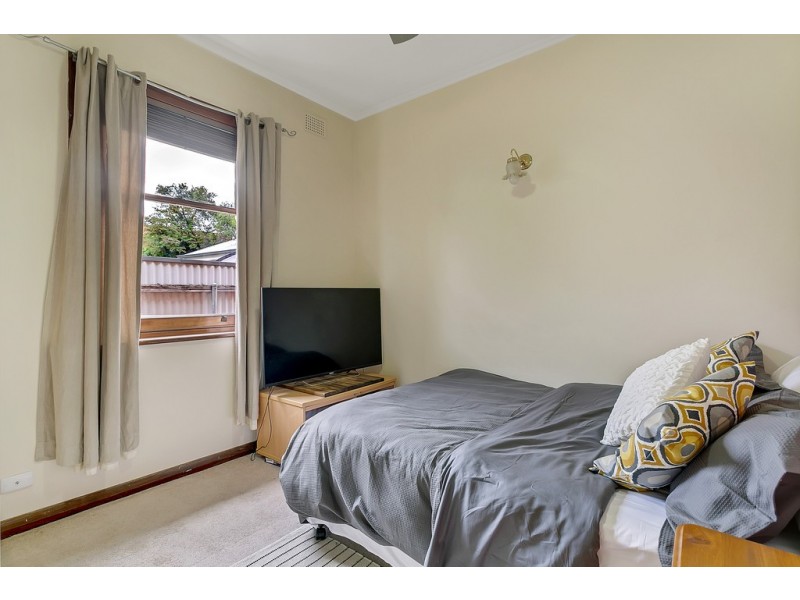 24 Cliff Street, Glenelg East SA 5045