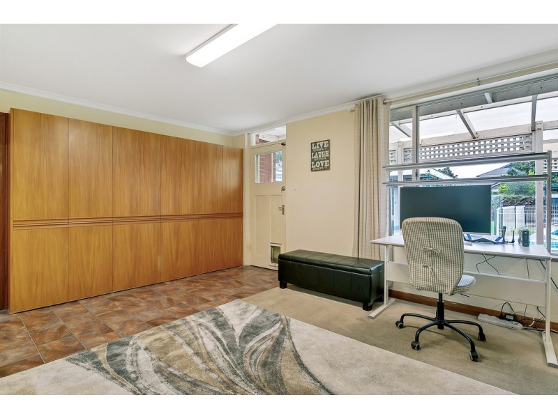 24 Cliff Street, Glenelg East SA 5045