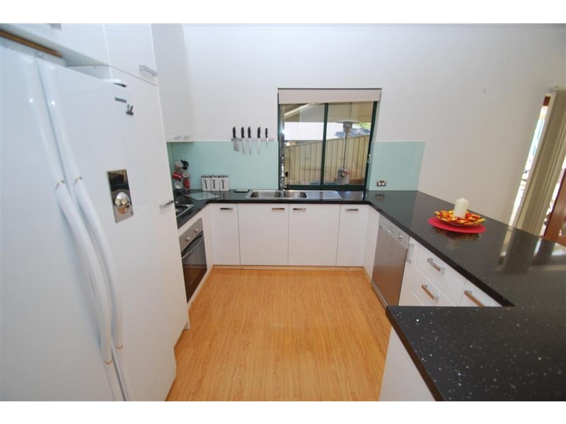 35 Merrivale Dr, Happy Valley SA 5159