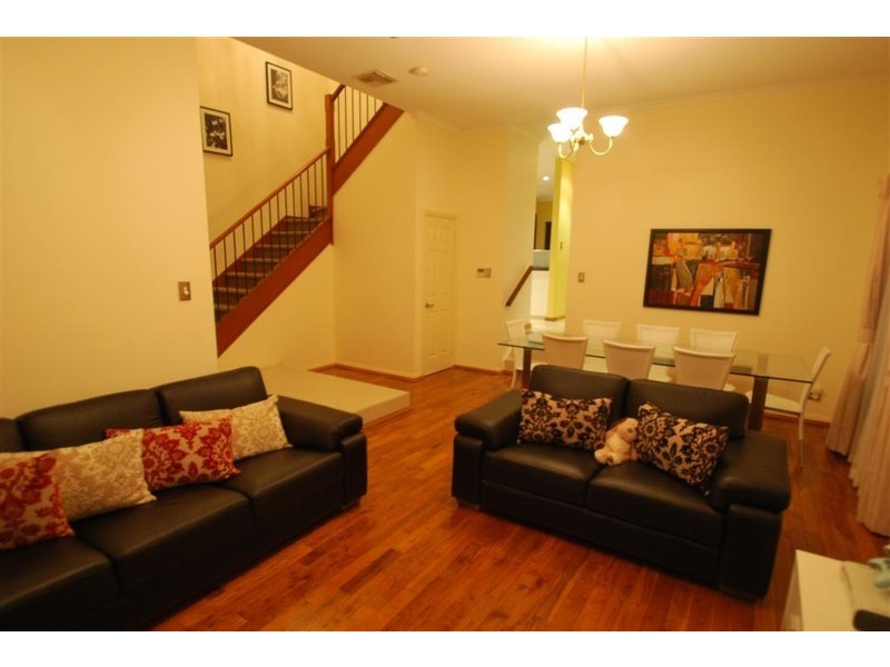 35 Merrivale Dr, Happy Valley SA 5159