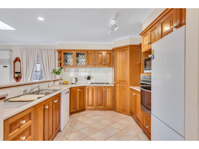 13 Middlebrook Court, Woodcroft SA 5162