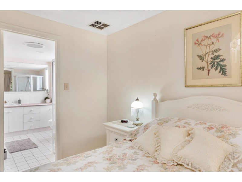 13 Middlebrook Court, Woodcroft SA 5162