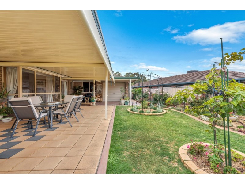 13 Middlebrook Court, Woodcroft SA 5162