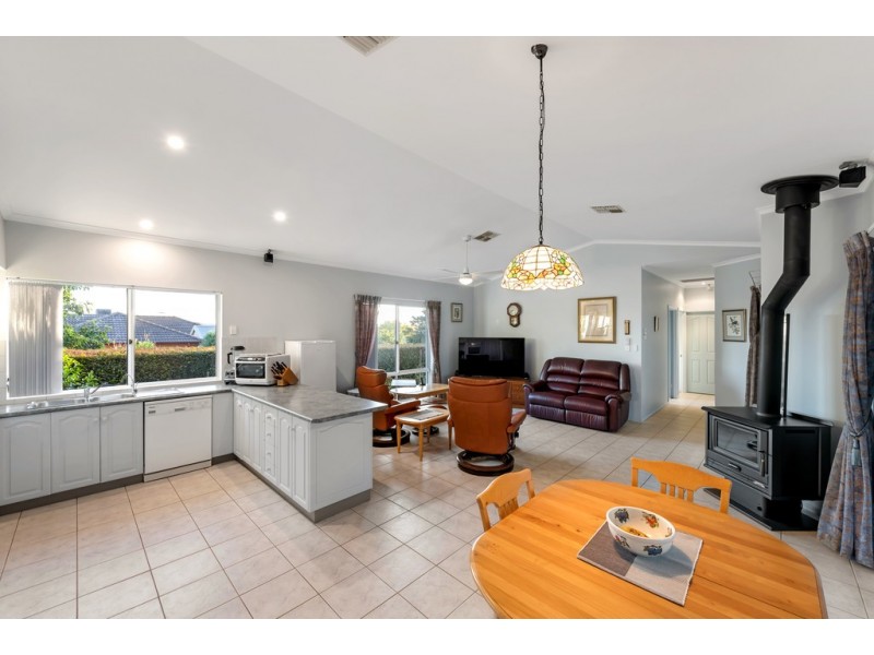 6 Waterford Circuit, Seaford Rise SA 5169