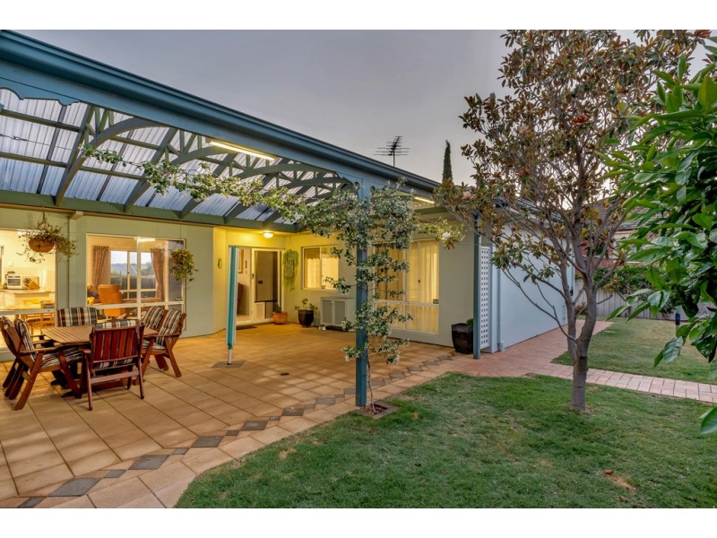 6 Waterford Circuit, Seaford Rise SA 5169