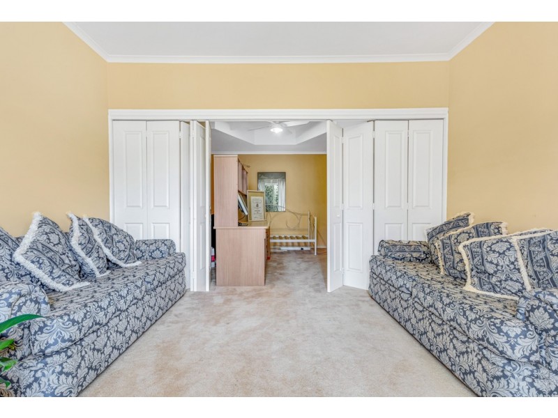 25 Monterey Pine Drive, Aberfoyle Park SA 5159