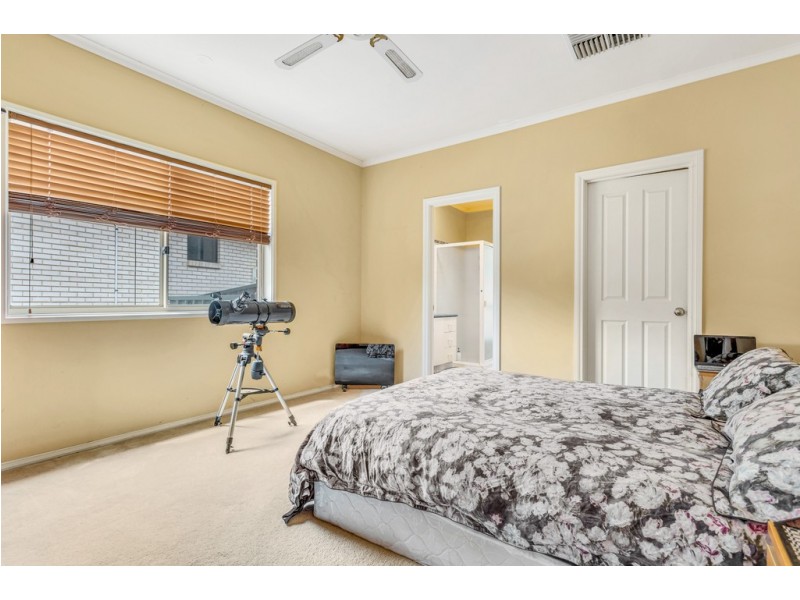 25 Monterey Pine Drive, Aberfoyle Park SA 5159