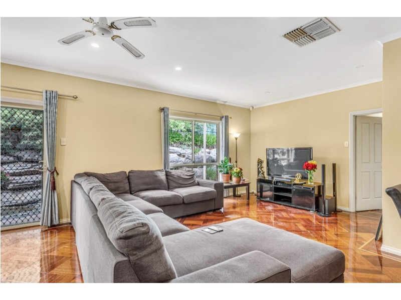 25 Monterey Pine Drive, Aberfoyle Park SA 5159