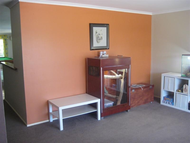 72 Warburton Dr, Woodcroft SA 5162