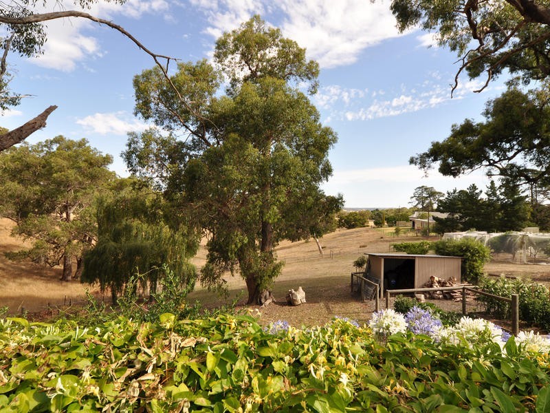 684 Cherry Gardens Road, Cherry Gardens SA 5157