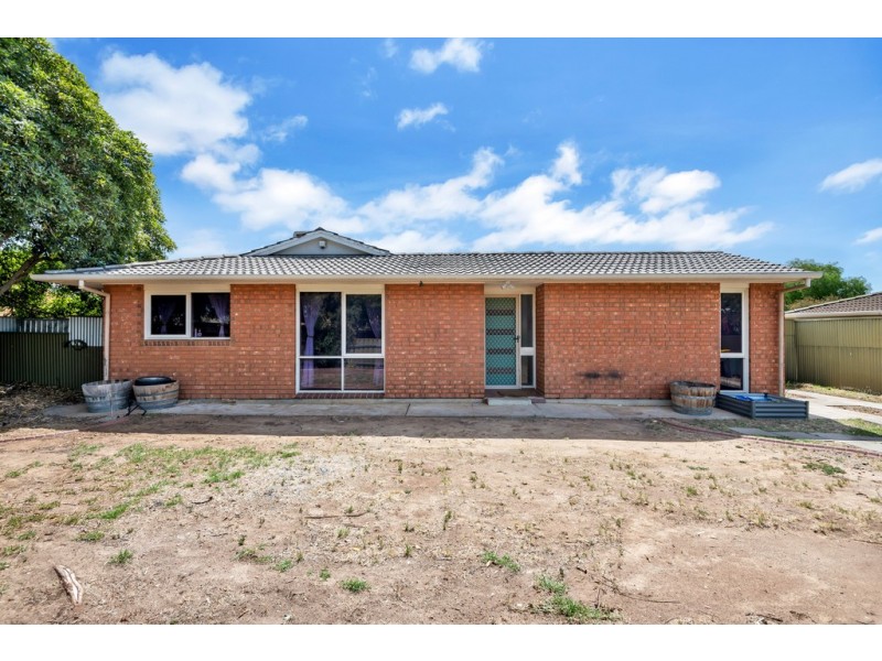 15 Emmerson Drive, Morphett Vale SA 5162