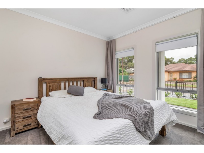 10 Malone Street, Morphett Vale SA 5162