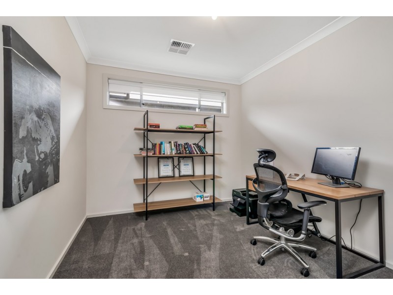 10 Malone Street, Morphett Vale SA 5162