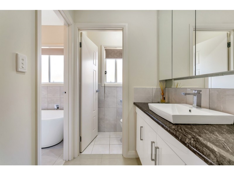 84 Lyons Road, Holden Hill SA 5088